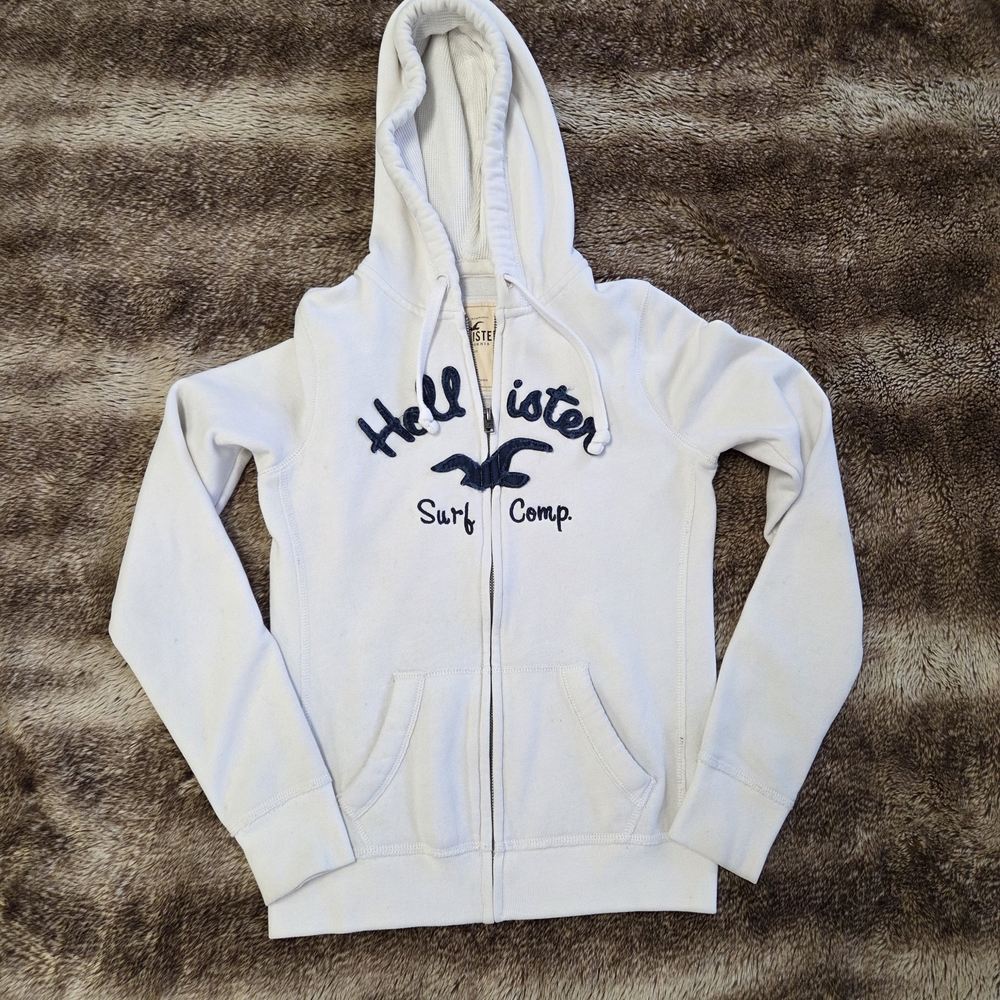 Vintage Hollister White Zip Up Hoodie – Classic Coastal Casual Y2K Sweatshirt